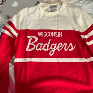 Hillflint tailgating WI BADGERS sweater.